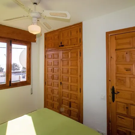 A 200 Metros Del Mar Wifi Y Parking Apartment